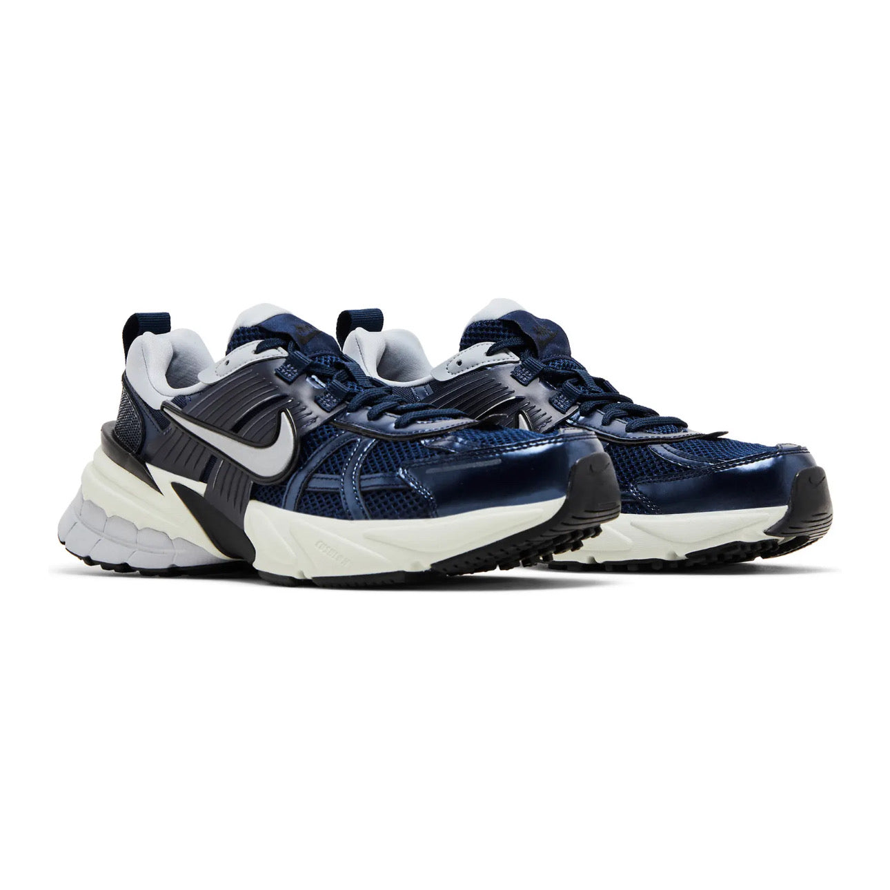 Nike V2K Run \ Obsidian Wolf Grey