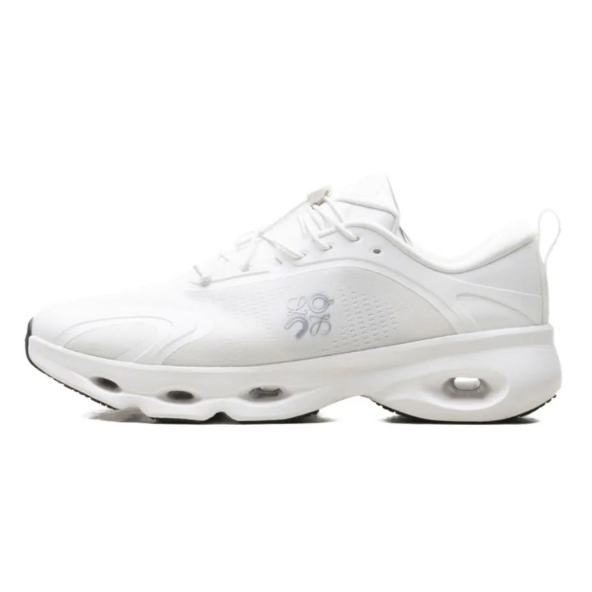 On Running Cloud Solo \ White