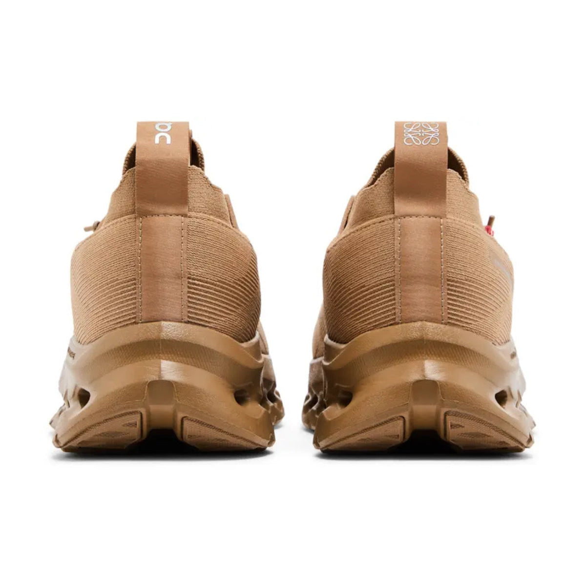 LOEWE X ON Cloudtilt \ Dark Sand