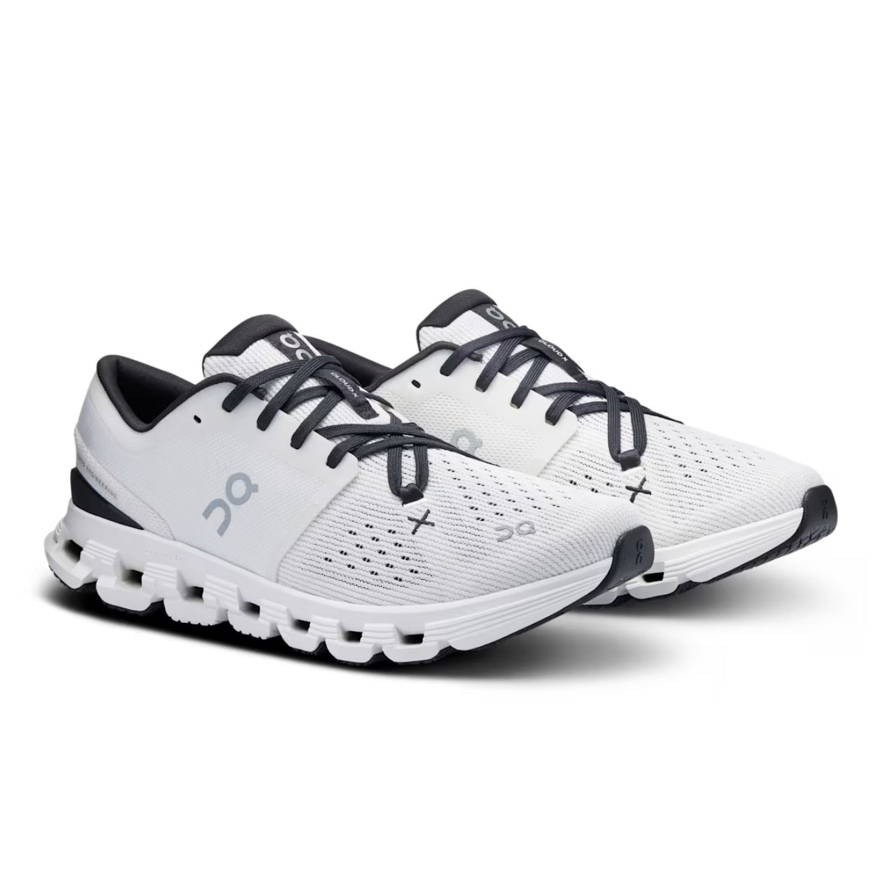 On Running Cloud X4 \ Black Ivory