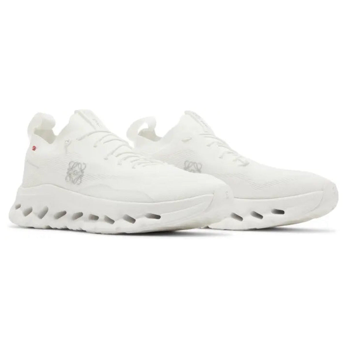 LOEWE X OnCloudtilt All \ White