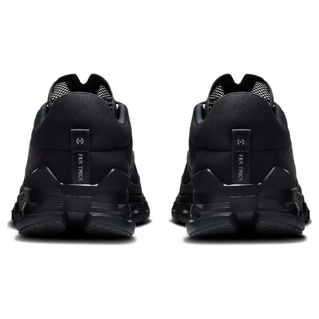 On Running Cloud x FKA \ Black / Black