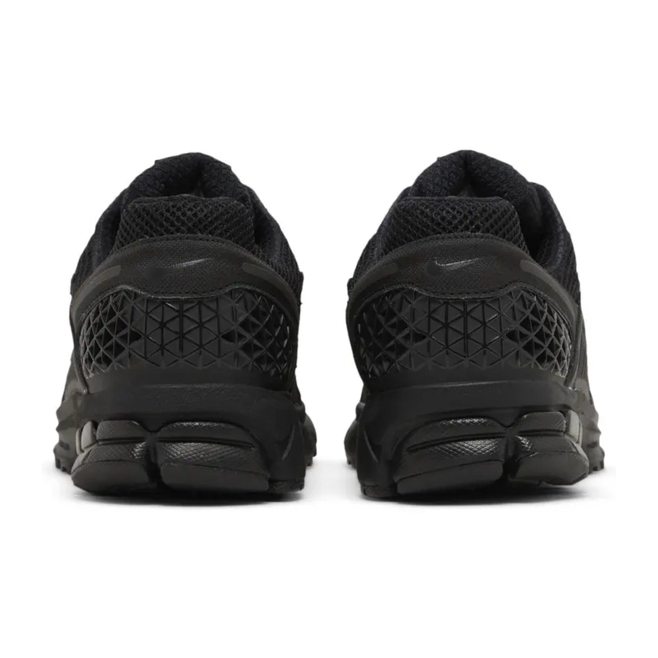 Nike Zoom Vomero 5 – \ Triple Black
