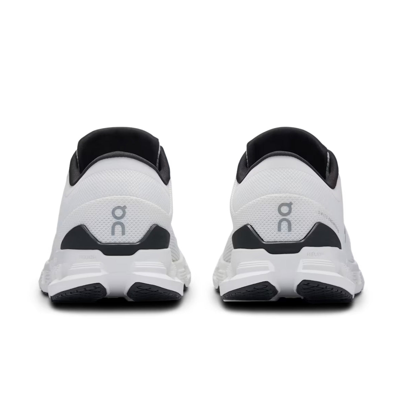 On Running Cloud X4 \ Black Ivory