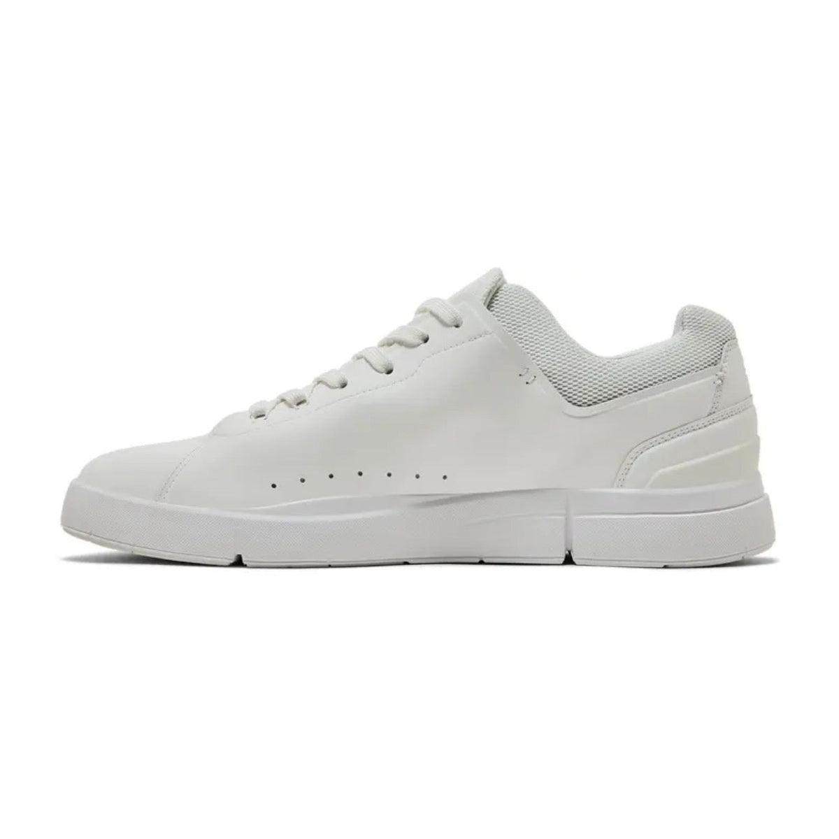 On Running The Roger Advantage \ All White