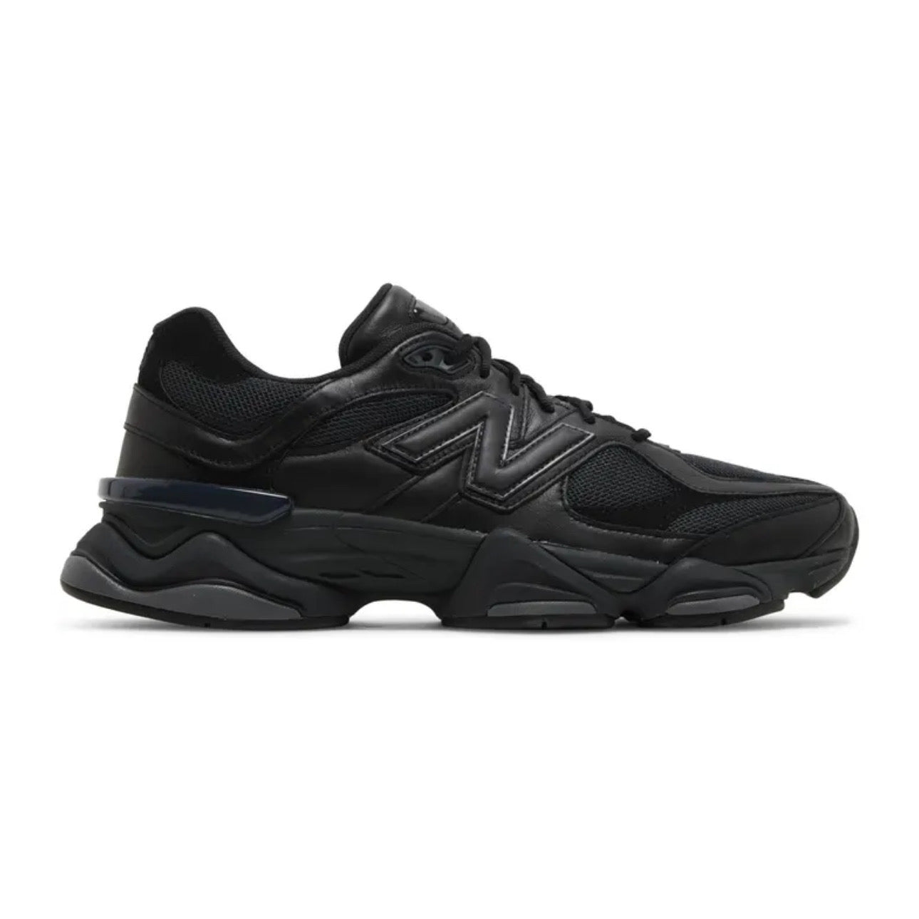 New Balance 9060 \ Triple Black Leather