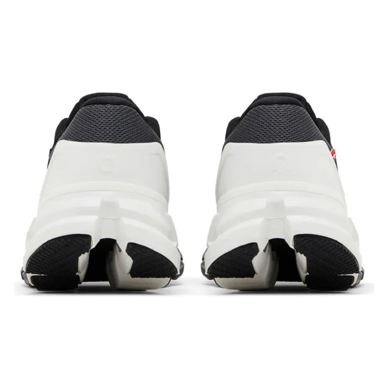 On Running Cloudflyer 4 \ Black / White