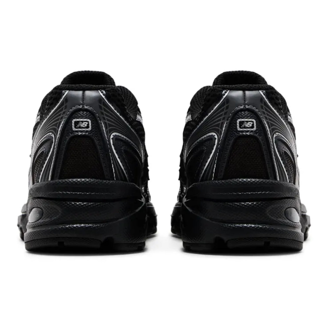 New Balance 740 Big Kid \ Black Silver Metallic
