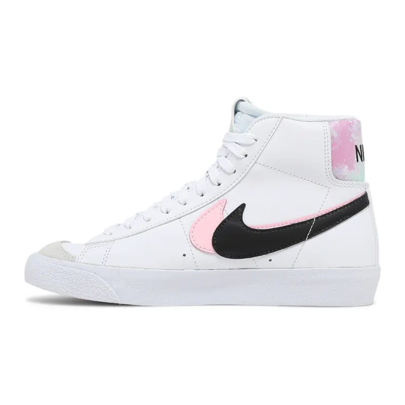 Nike Blazer Mid '77 SE GS \ White Arctic Punch