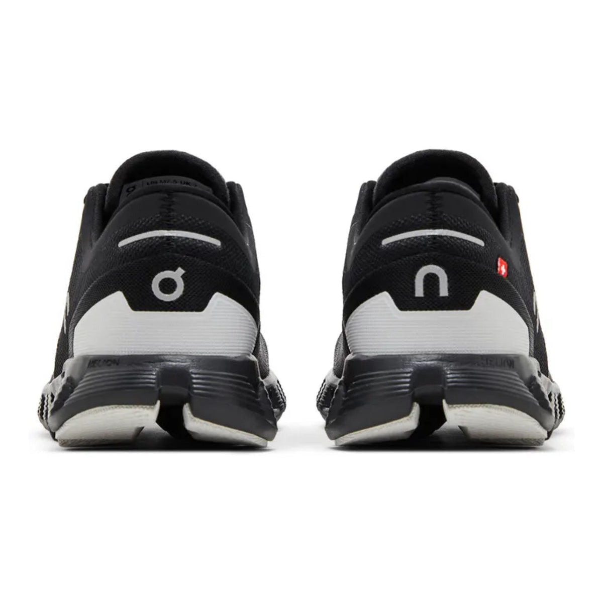 On Running Cloud x 3 \ Black