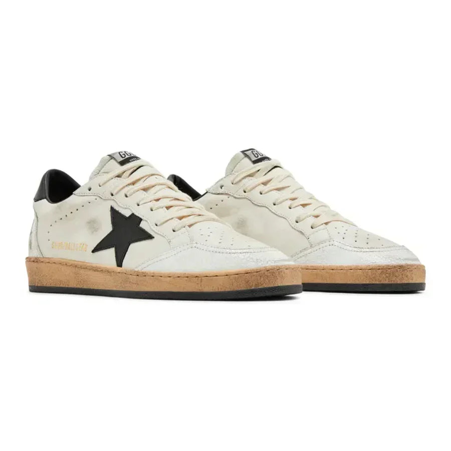 Golden Goose Ball Star in White Nappa With Black Star