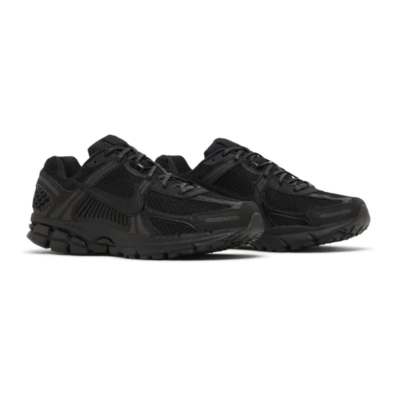 Nike Zoom Vomero 5 – \ Triple Black