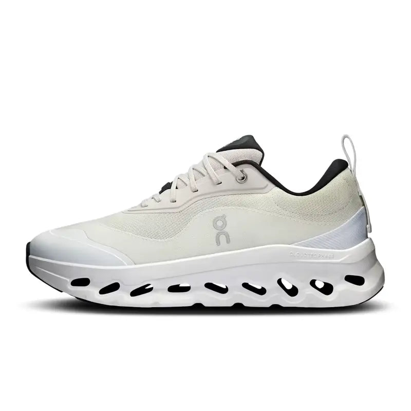 On Running Cloudtilt Loewe2 \ Sand / White