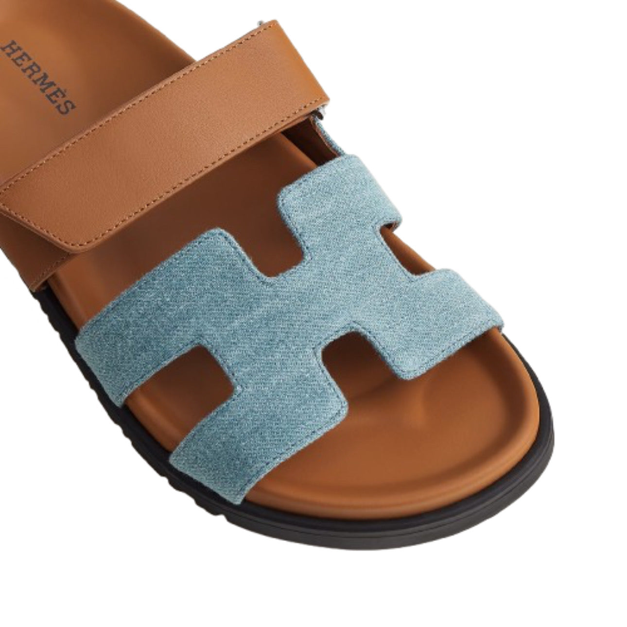 Hermès Chypre Calfskin \ Bleu Clair / Naturel