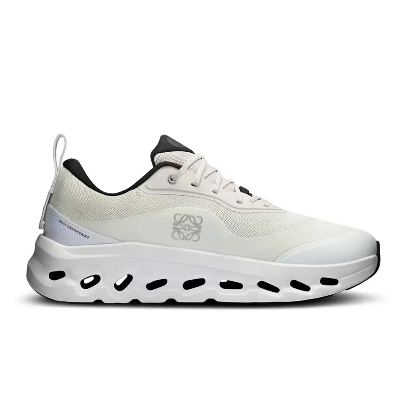 On Running Cloudtilt Loewe2 \ Sand / White